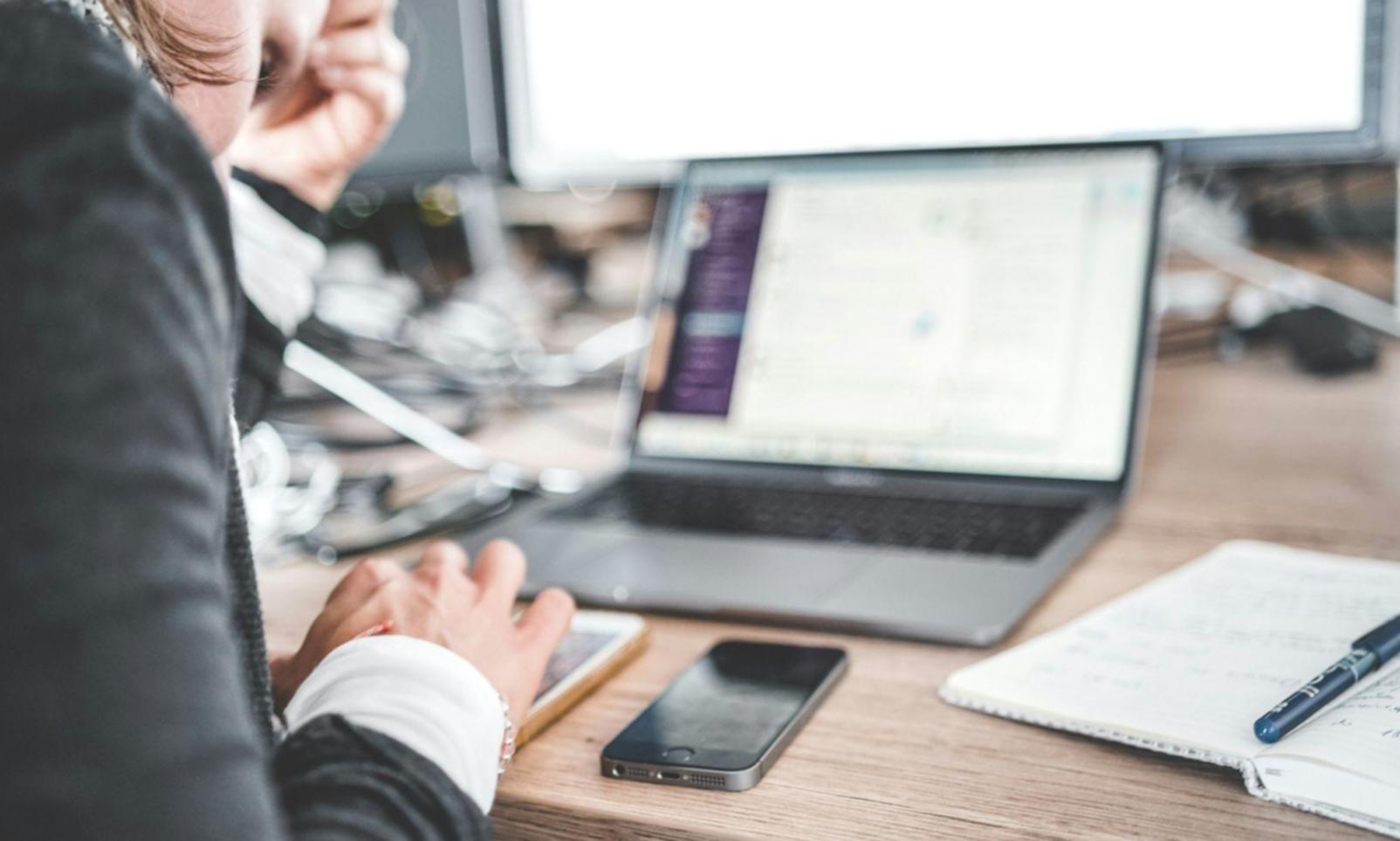 Praktische Finanzarbeit im Business-Kontext